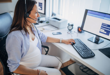A gestante e as relações de trabalho